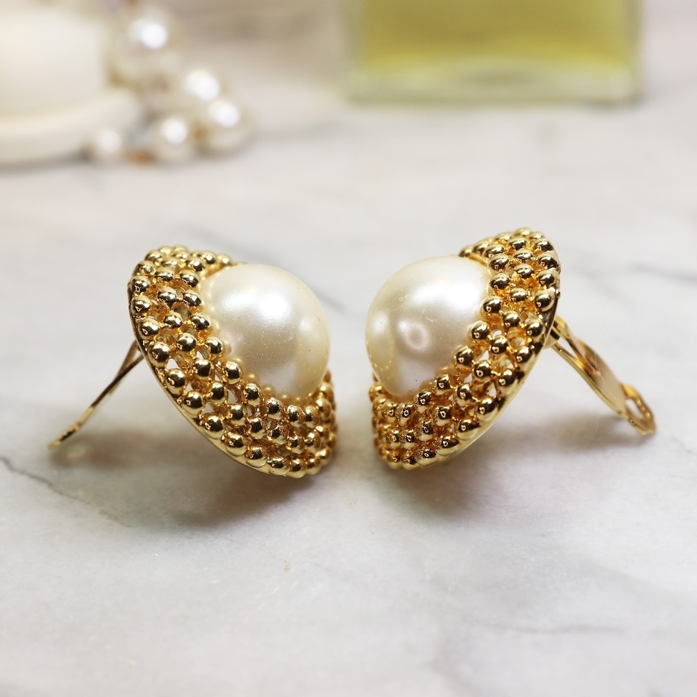 Pearl Earrings - Massive Gold Caviar Clip-on Vintage Luxury Timeless Bridal Gift - Picture 8 of 13